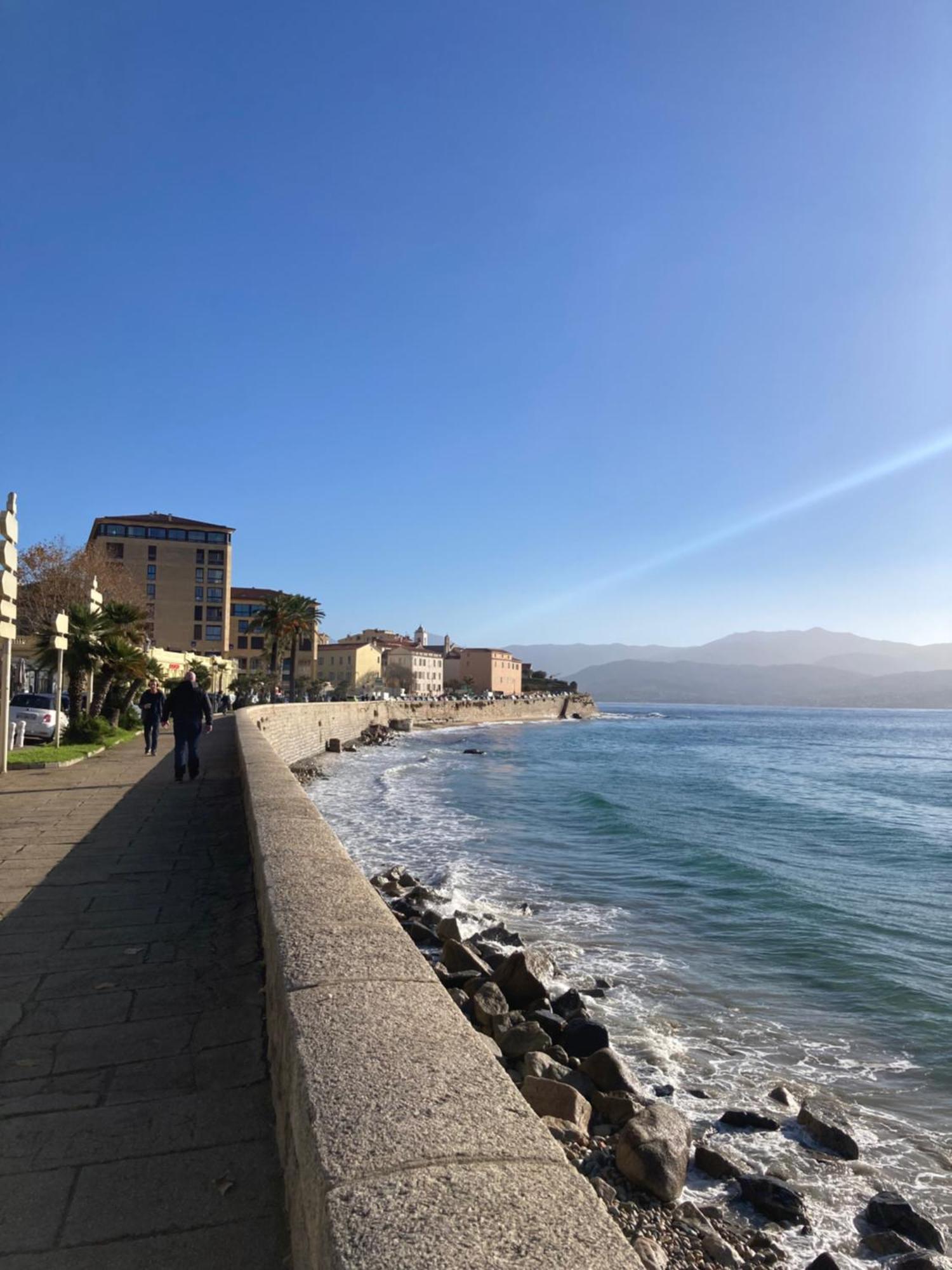 Studio Spacieux Tout Confort Cite Imperiale Ajaccio  Exterior foto